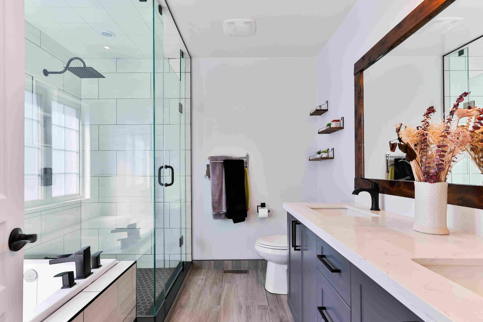 Why Semi-Frameless Shower Screens Are Perfect for Your Home